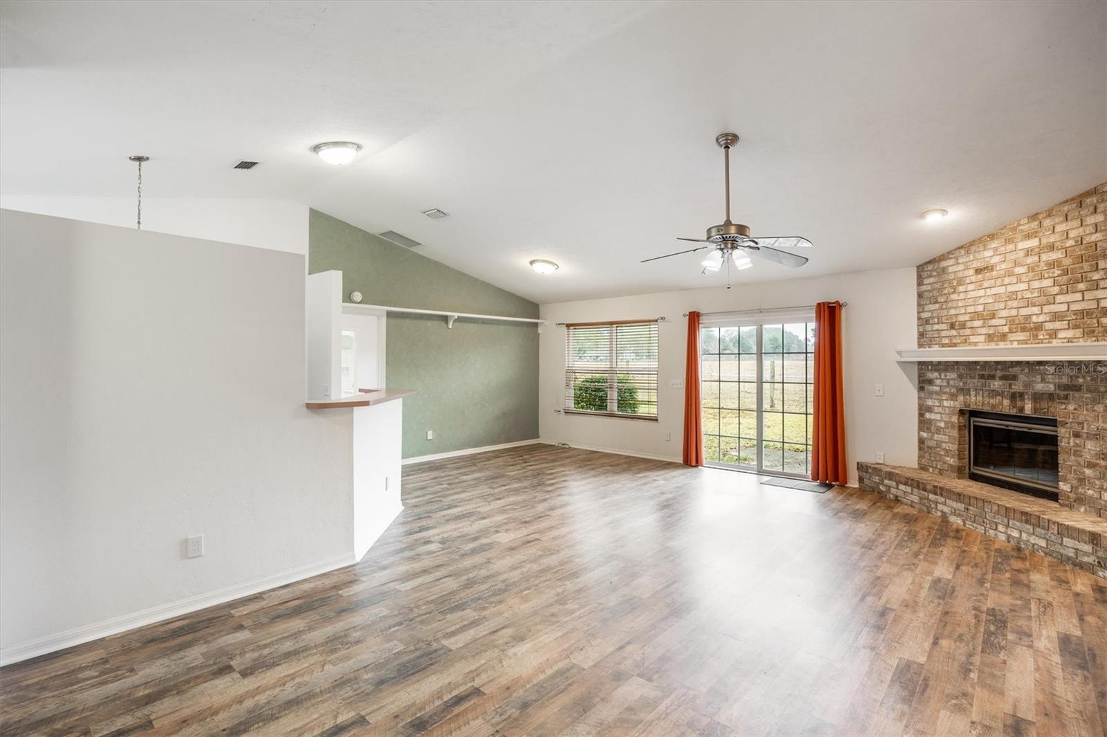 Image 4 of 35 For 5431 35th Drive