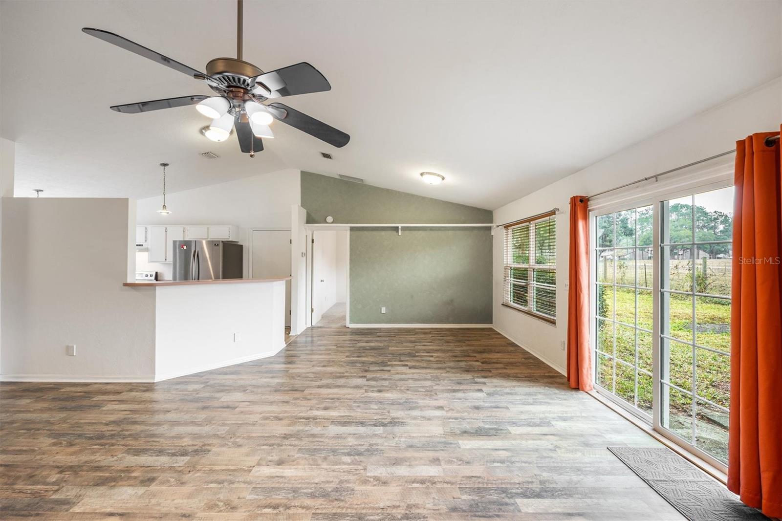 Image 5 of 35 For 5431 35th Drive