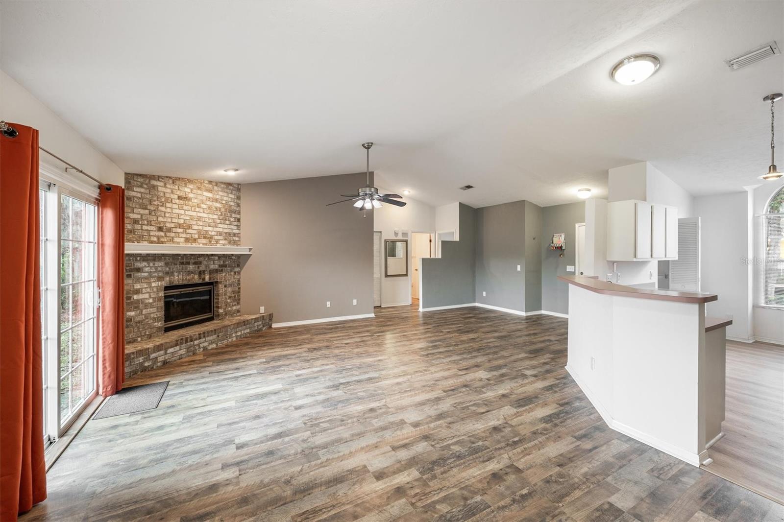 Image 7 of 35 For 5431 35th Drive