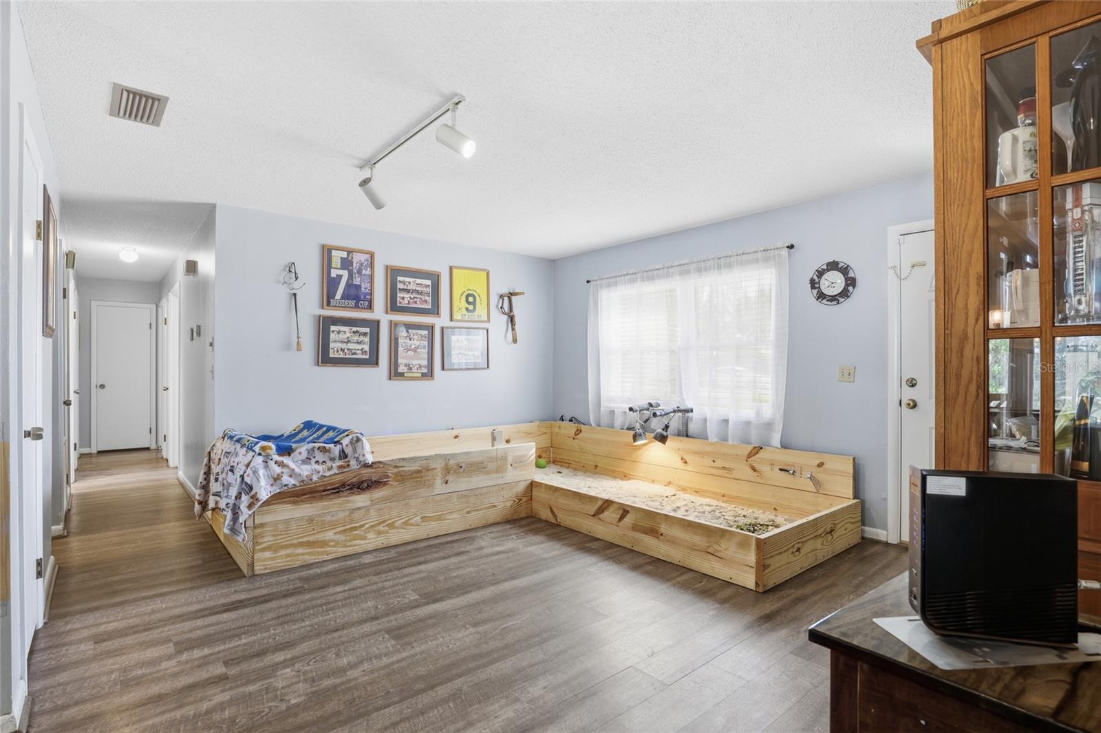 Image 10 of 34 For 1763 17th Street