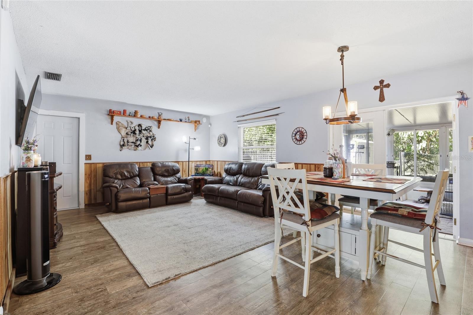 Image 5 of 34 For 1763 17th Street