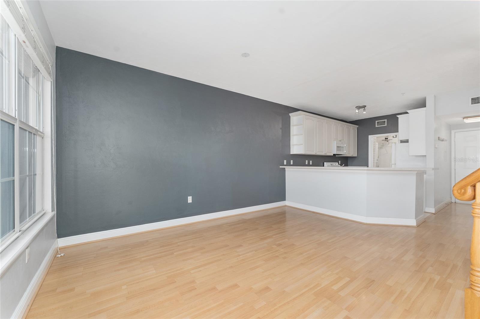 Image 15 of 62 For 201 2nd Avenue 406