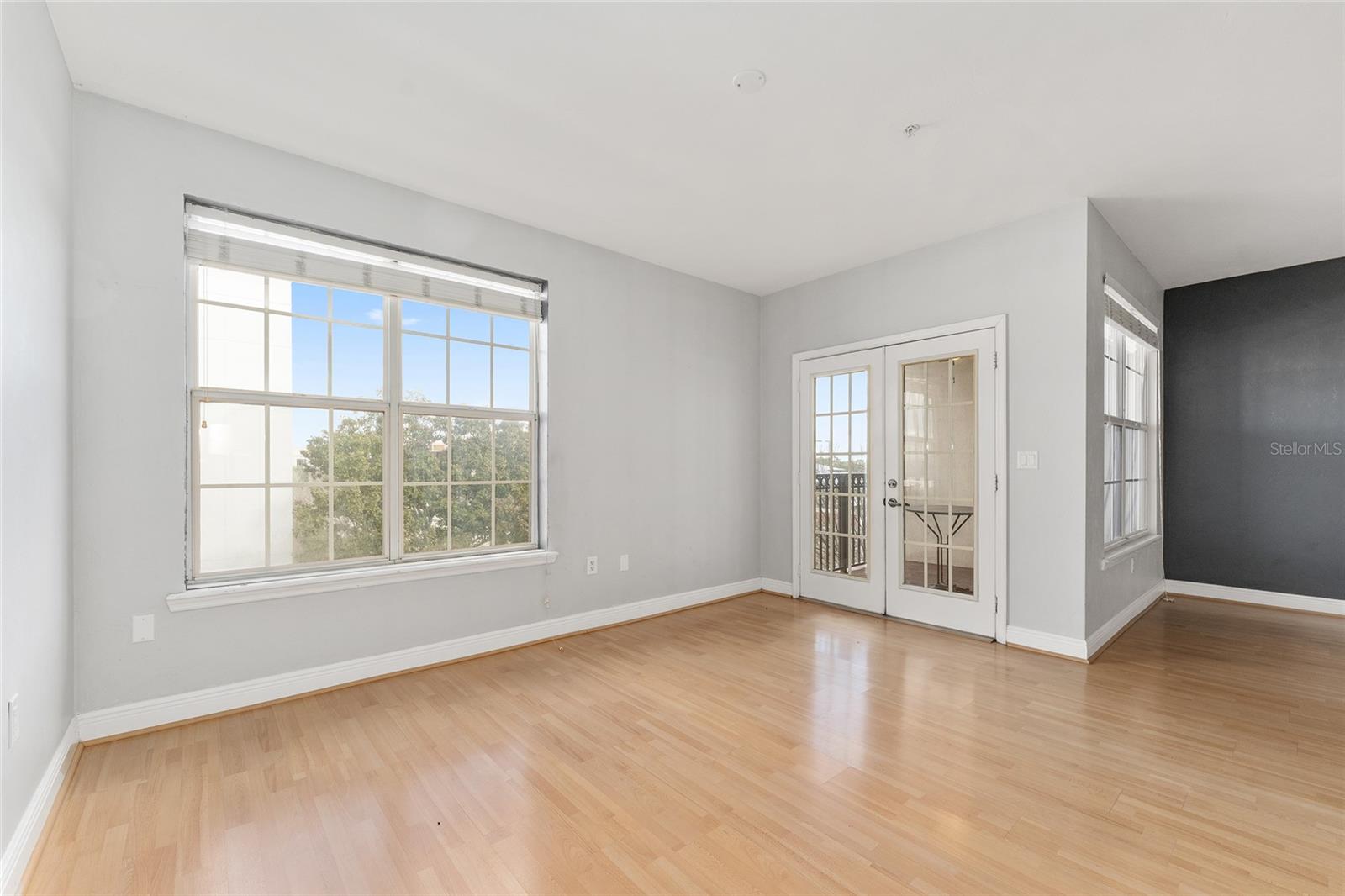 Image 21 of 62 For 201 2nd Avenue 406