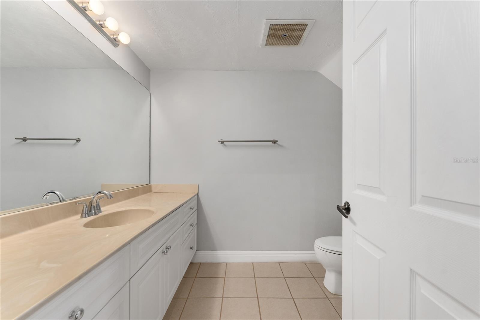 Image 30 of 62 For 201 2nd Avenue 406