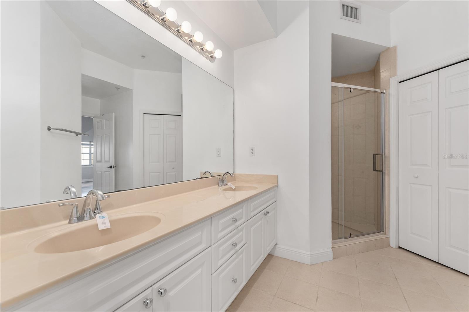 Image 40 of 62 For 201 2nd Avenue 406