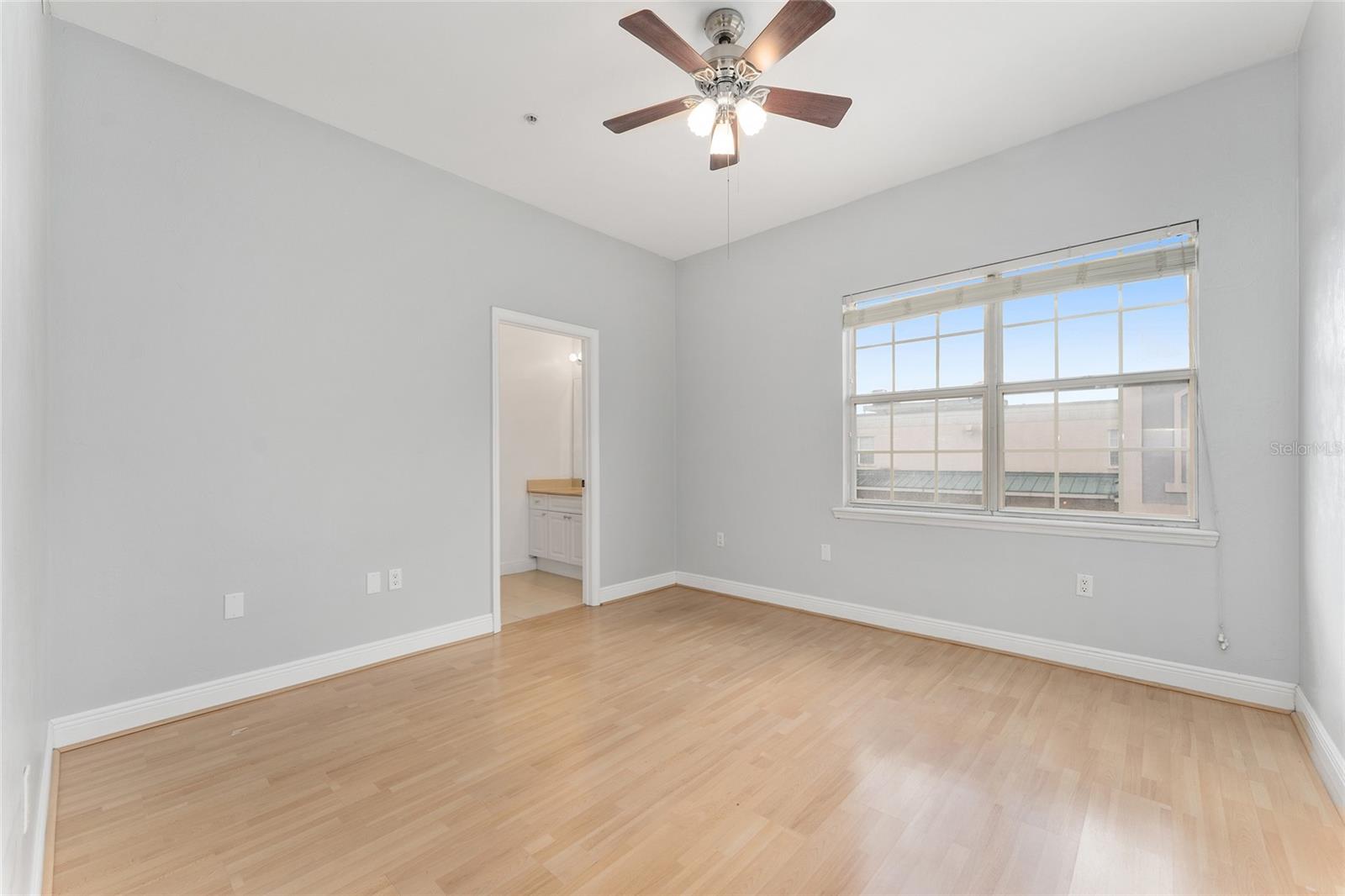 Image 43 of 62 For 201 2nd Avenue 406