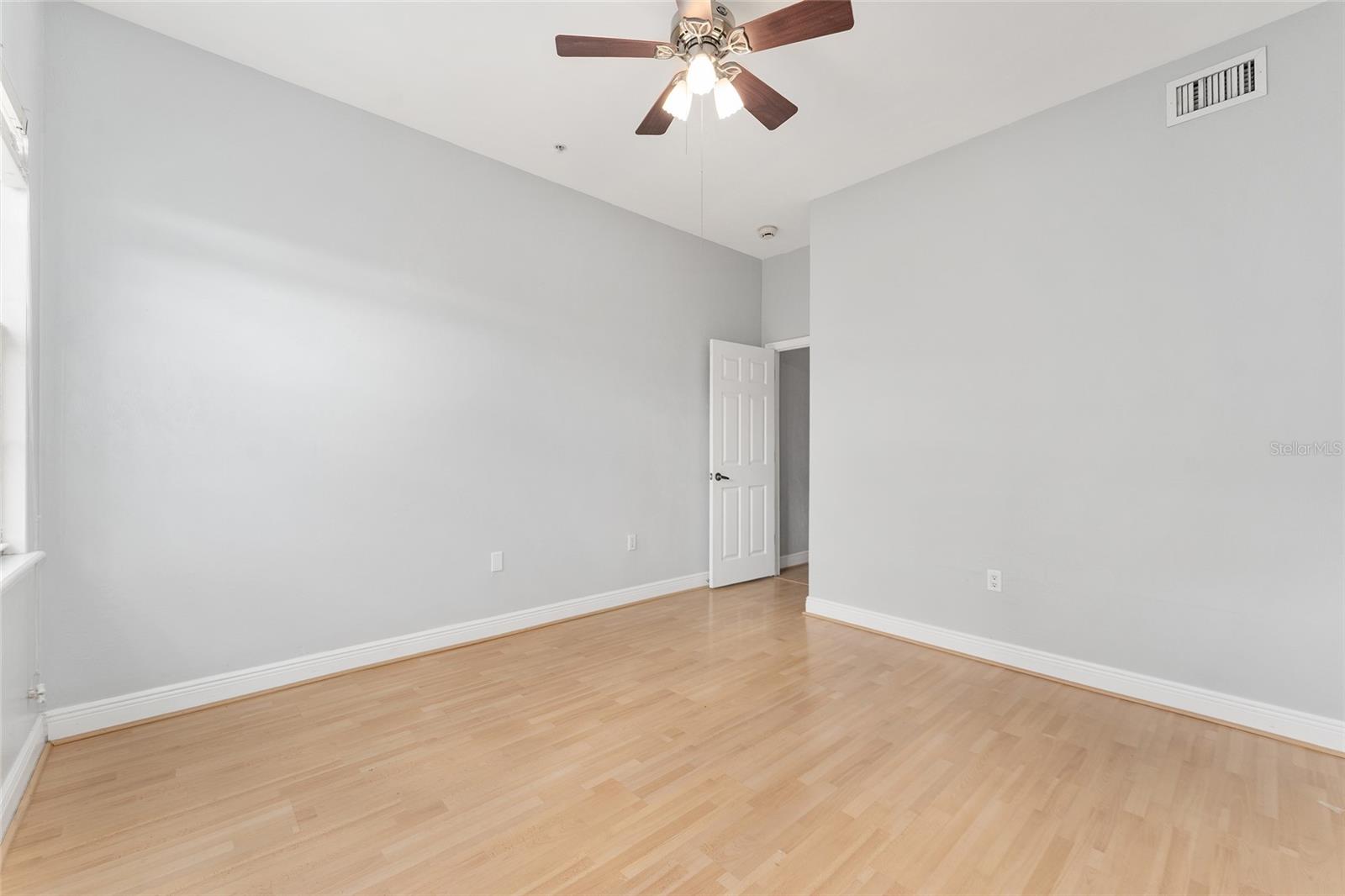 Image 44 of 62 For 201 2nd Avenue 406