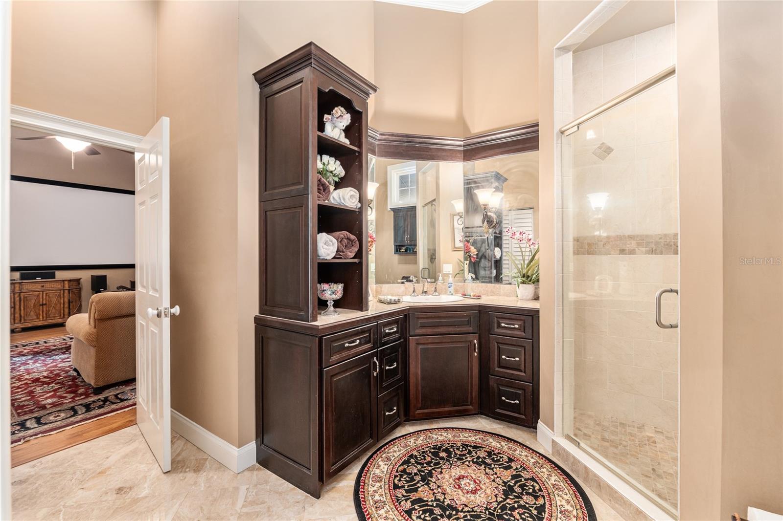 Image 31 of 61 For 5015 91 Terrace