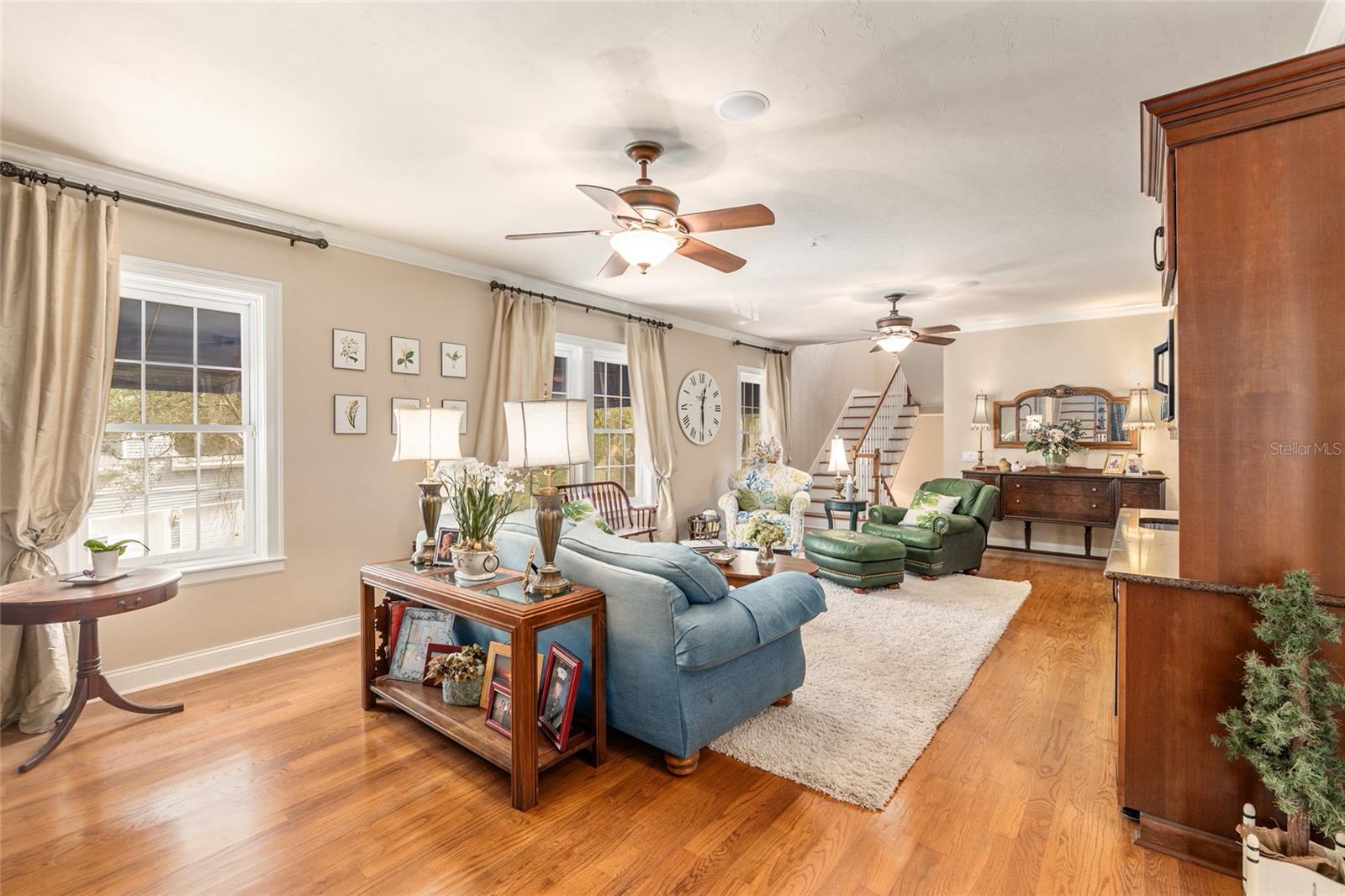 Image 35 of 61 For 5015 91 Terrace