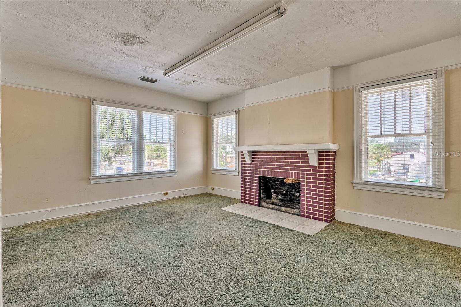 Image 18 of 40 For 119 4th Street