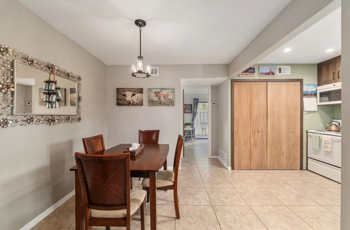 Image 10 of 37 For 3468 37th Avenue