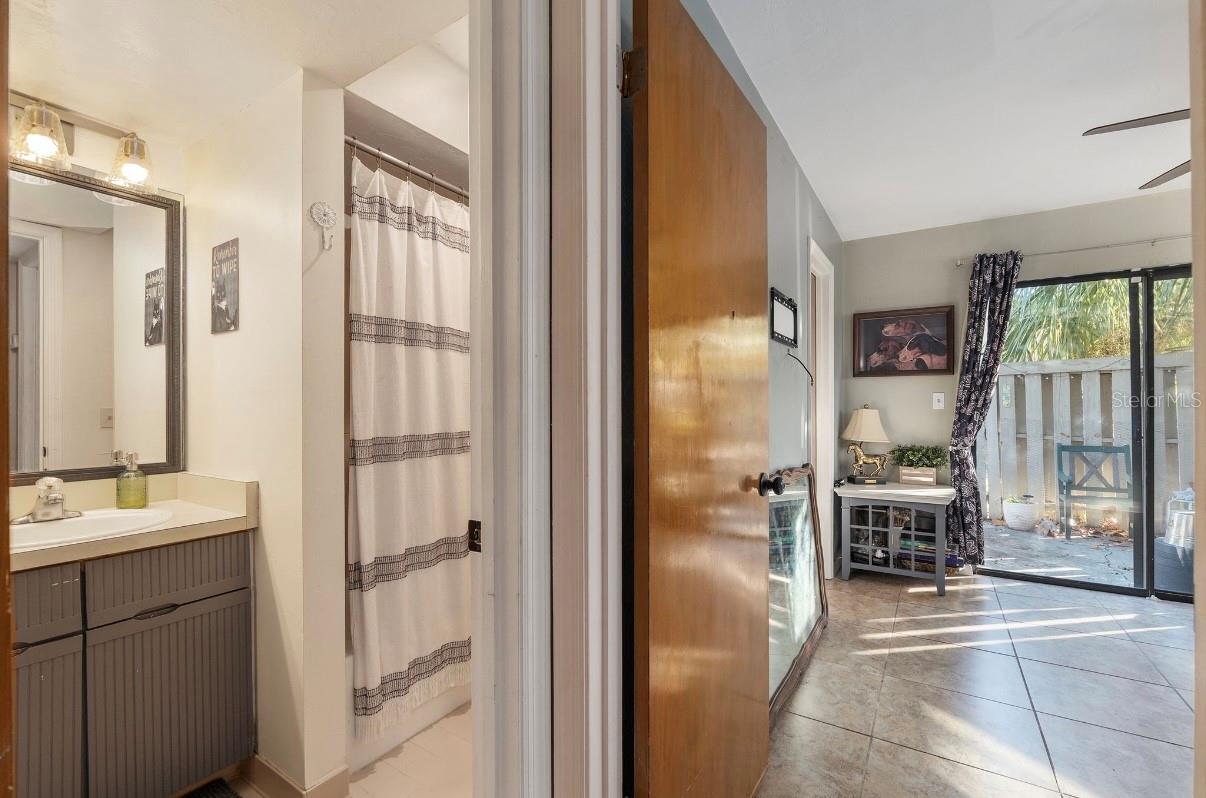 Image 17 of 37 For 3468 37th Avenue