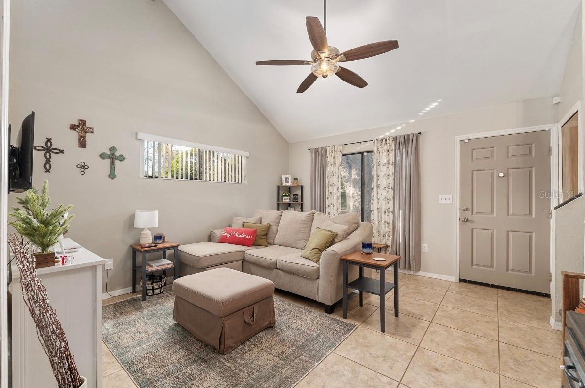 Image 9 of 37 For 3468 37th Avenue