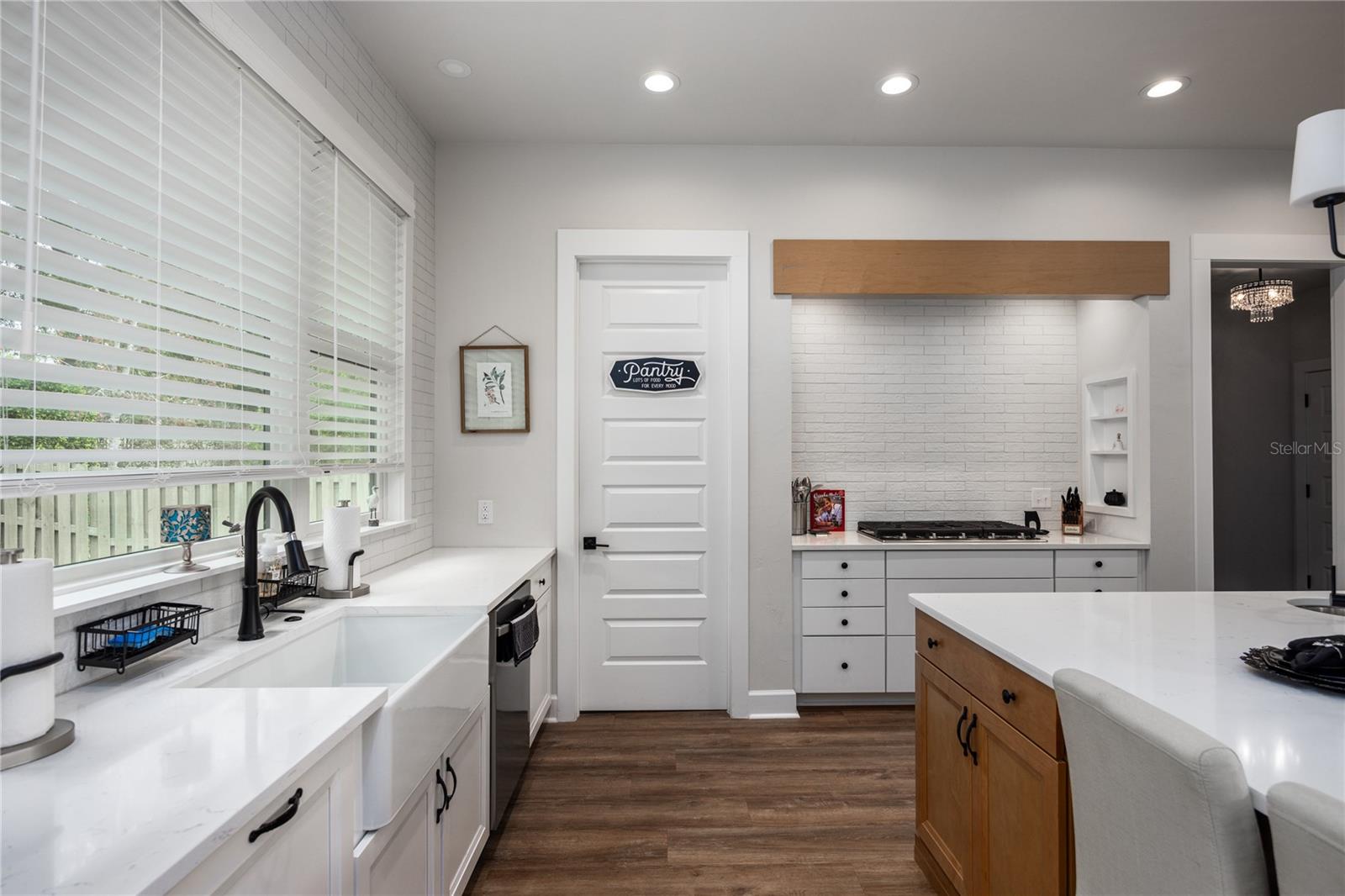 Image 11 of 42 For 3642 49th Drive