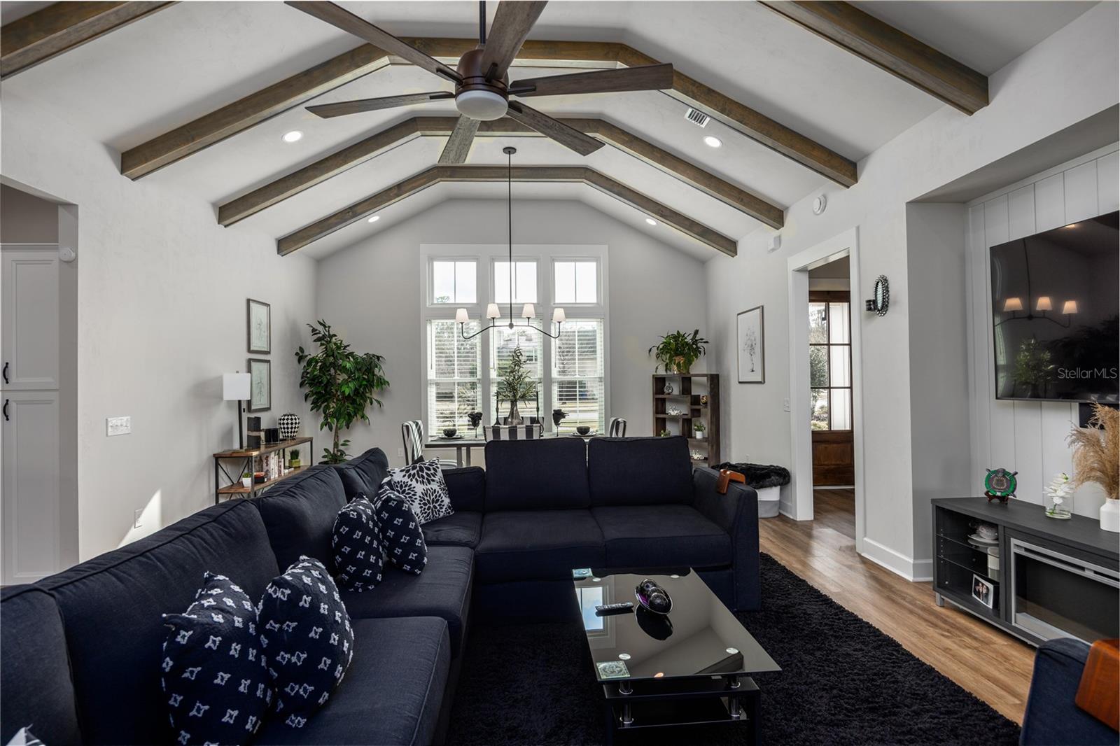 Image 19 of 42 For 3642 49th Drive