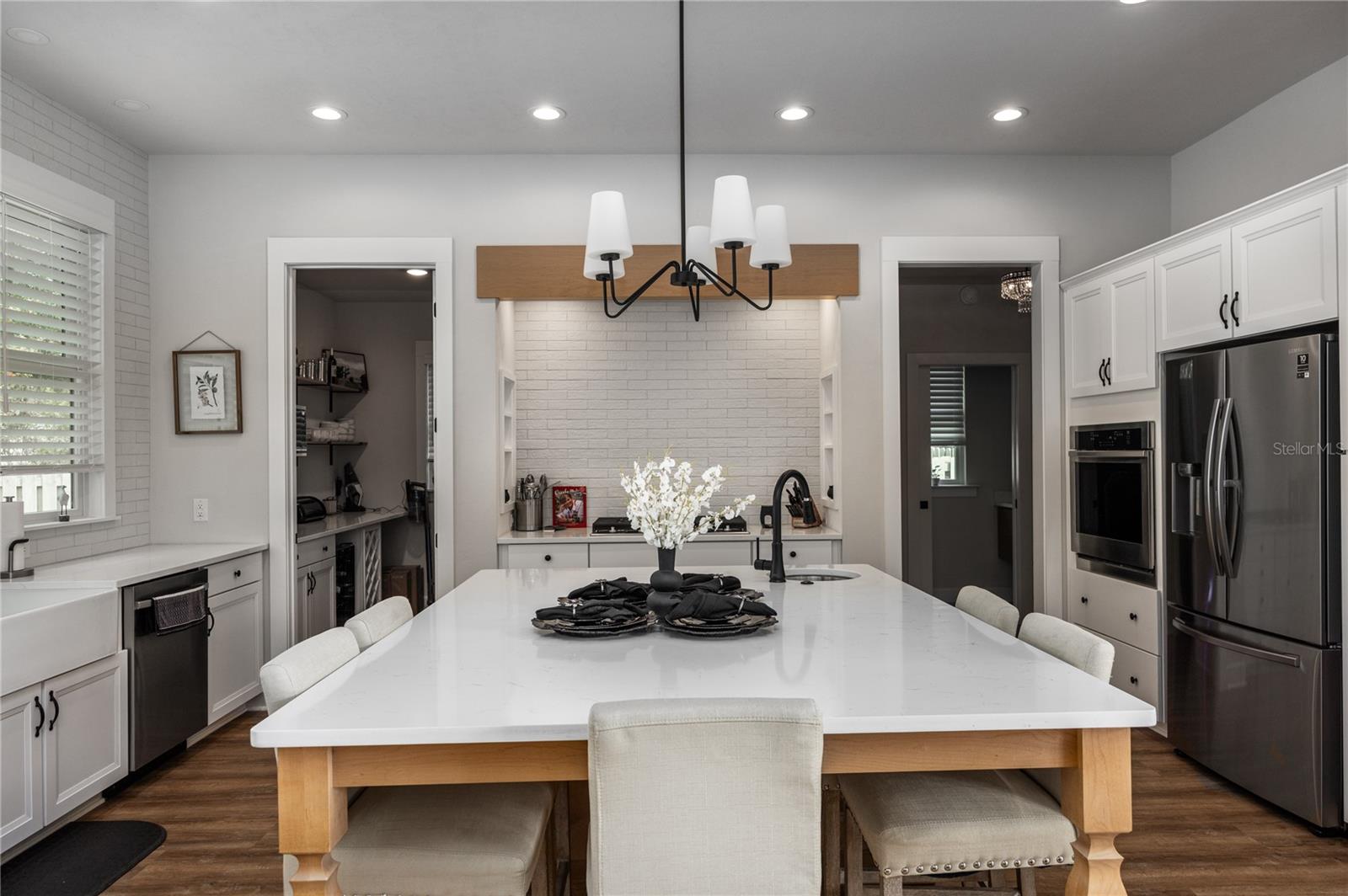 Image 5 of 42 For 3642 49th Drive