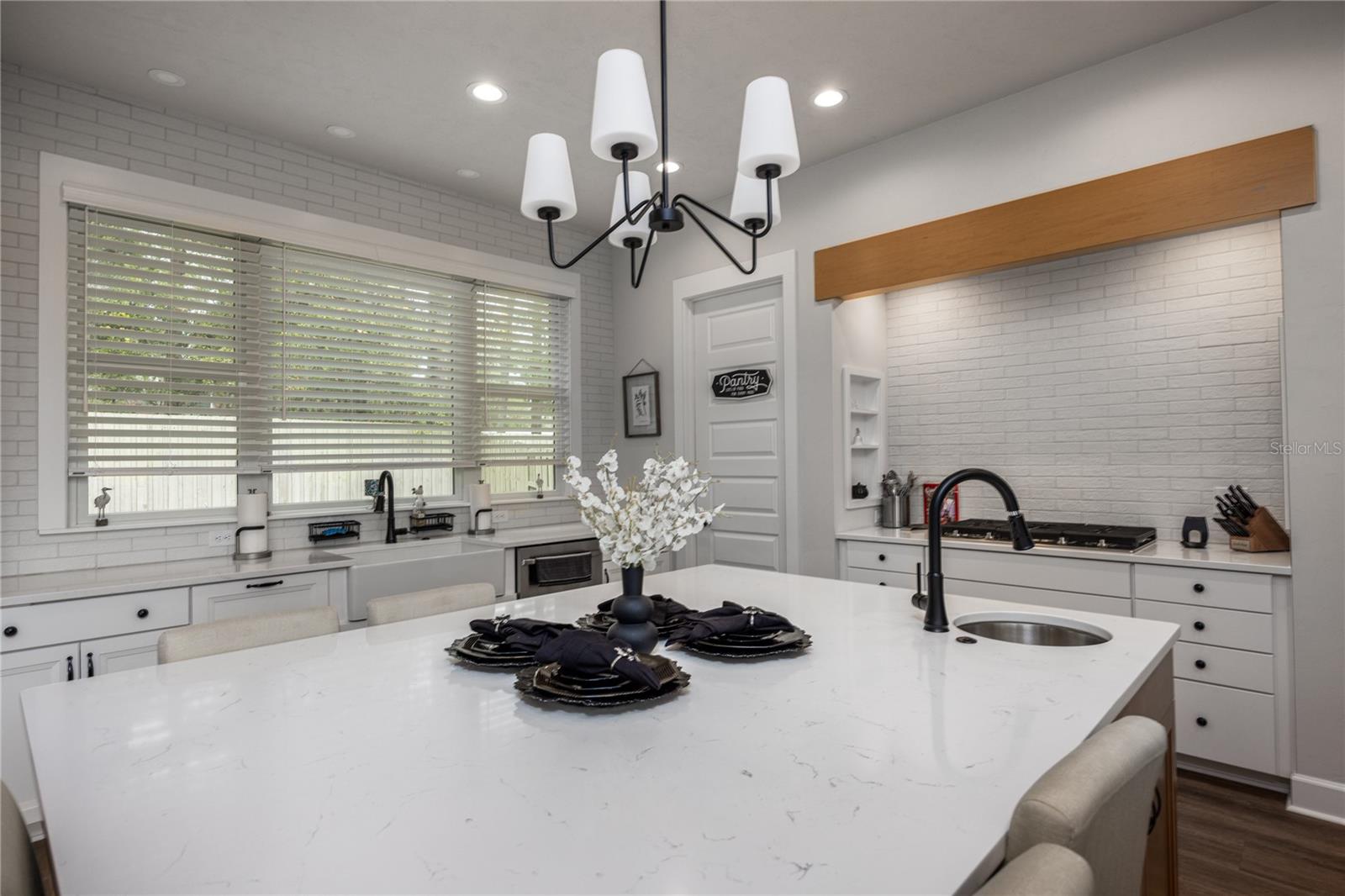 Image 8 of 42 For 3642 49th Drive