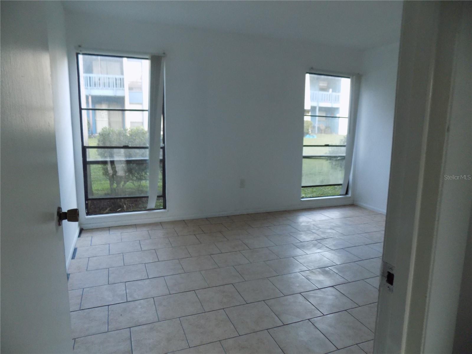 Image 22 of 28 For 2811 Archer Road X 201