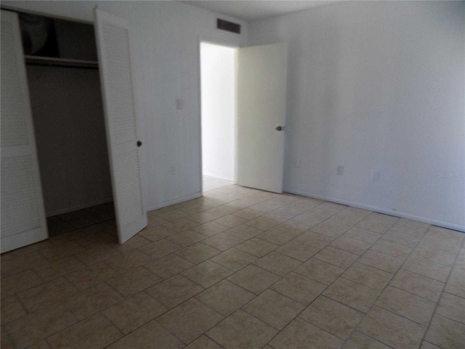 Image 25 of 28 For 2811 Archer Road X 201