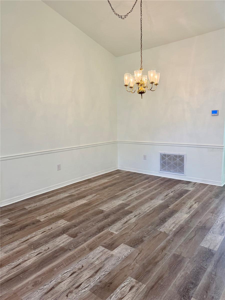 Image 3 of 9 For 10344 33rd Place 10344