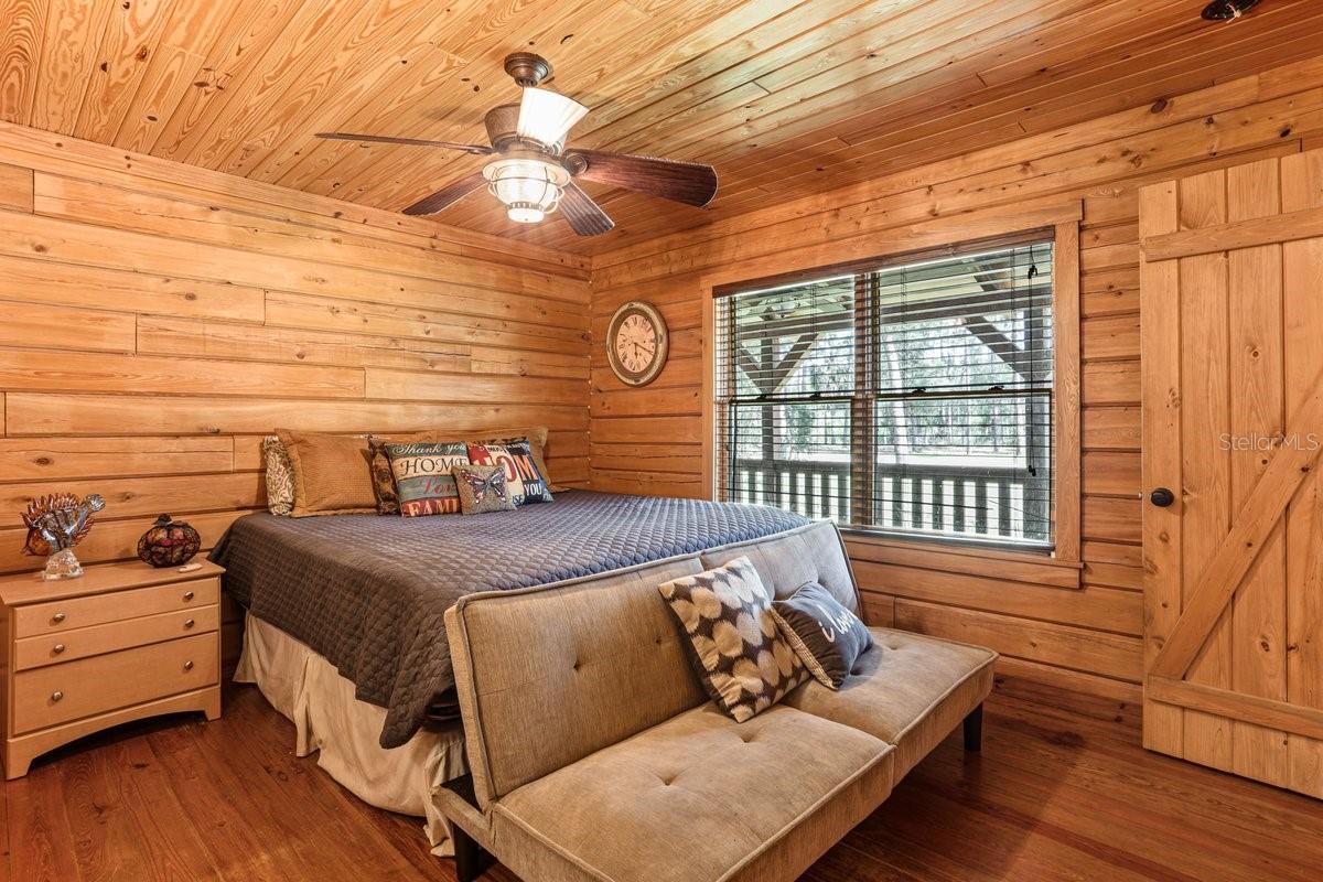 Image 16 of 47 For 501 Duncan Lane Ne