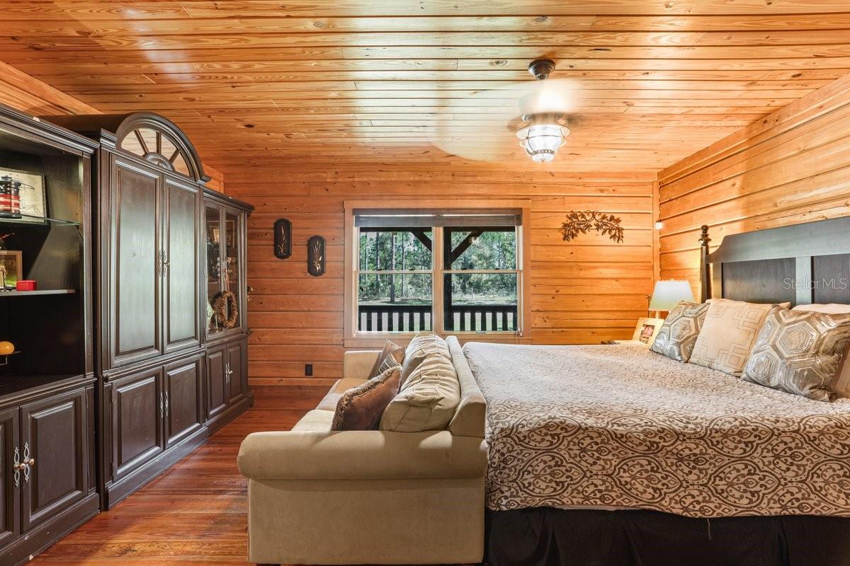 Image 19 of 47 For 501 Duncan Lane Ne