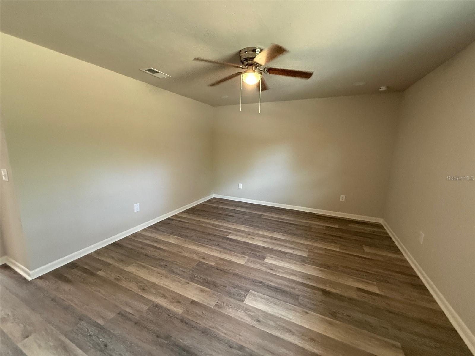 Image 13 of 31 For 8424 4th Place