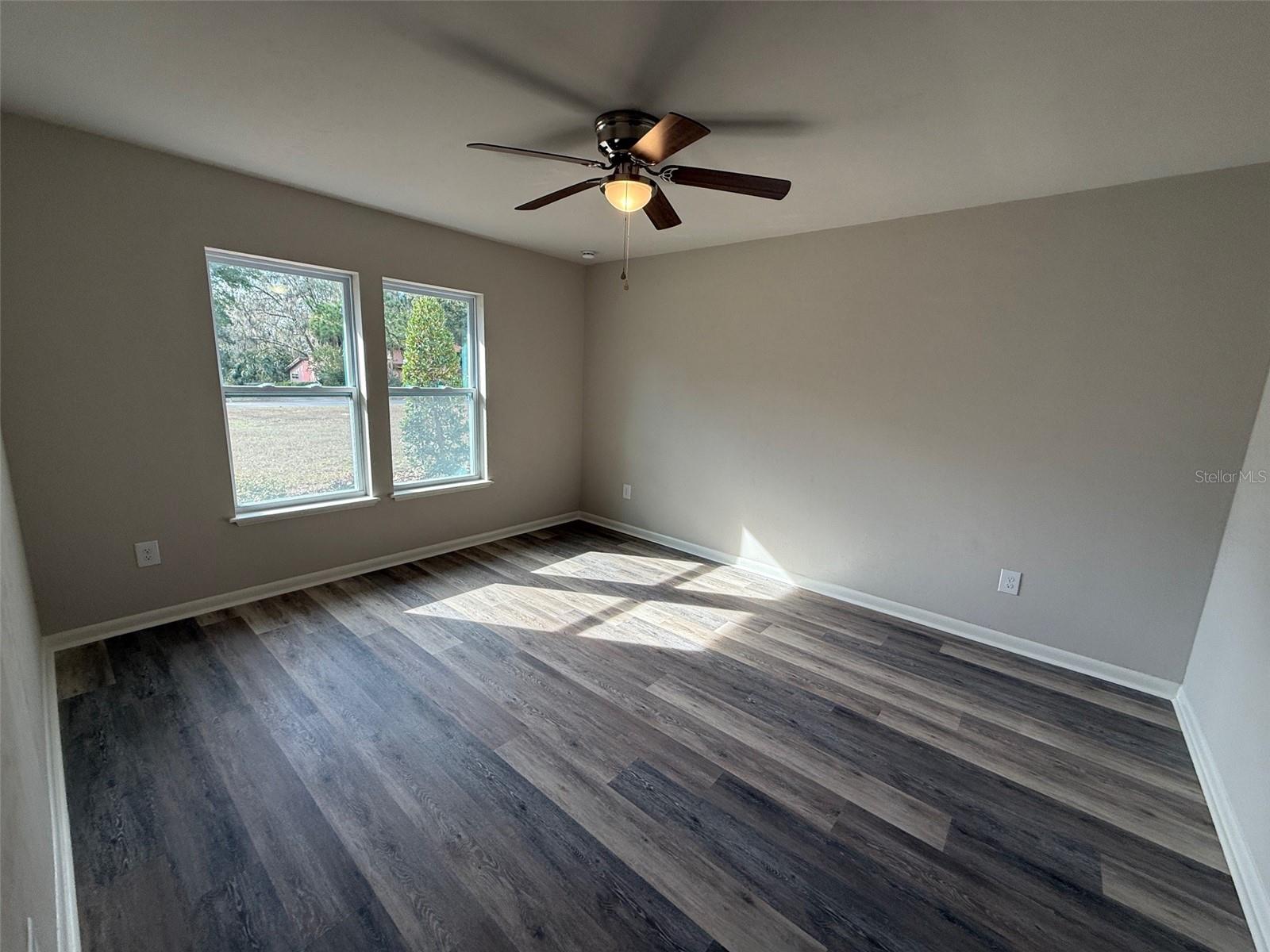 Image 18 of 31 For 8424 4th Place