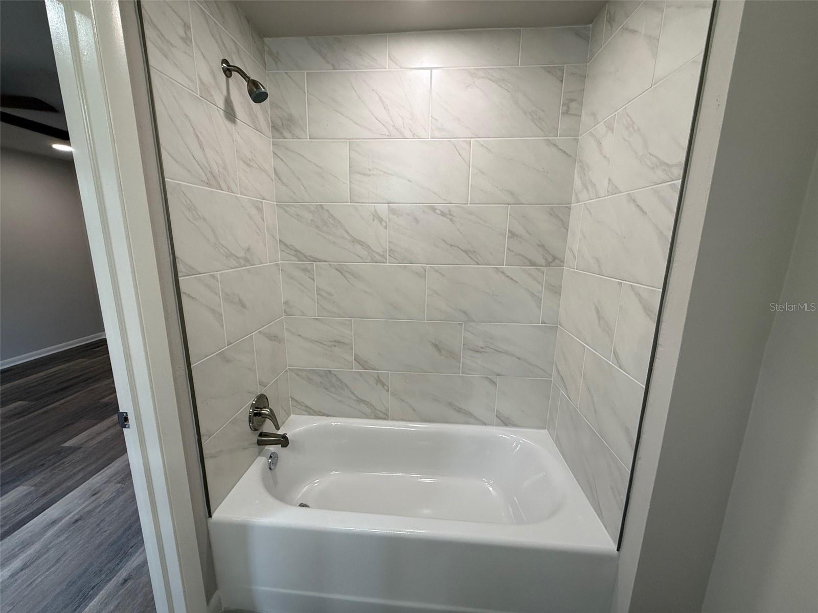 Image 24 of 31 For 8424 4th Place