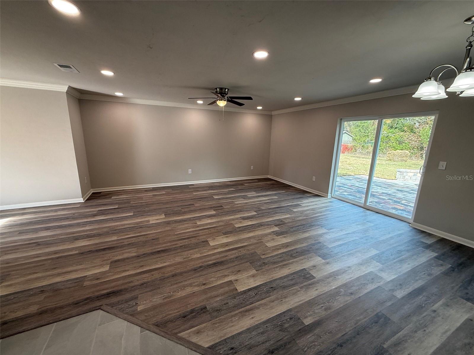 Image 5 of 31 For 8424 4th Place