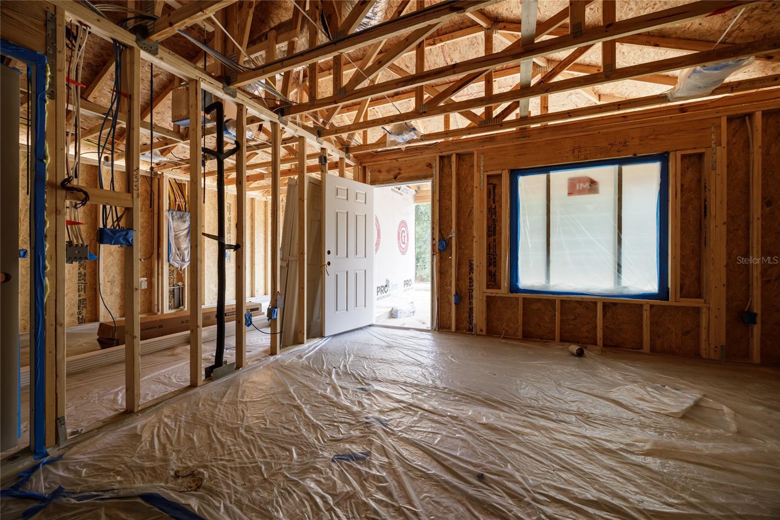 Image 5 of 19 For 15370 Ne 2nd St