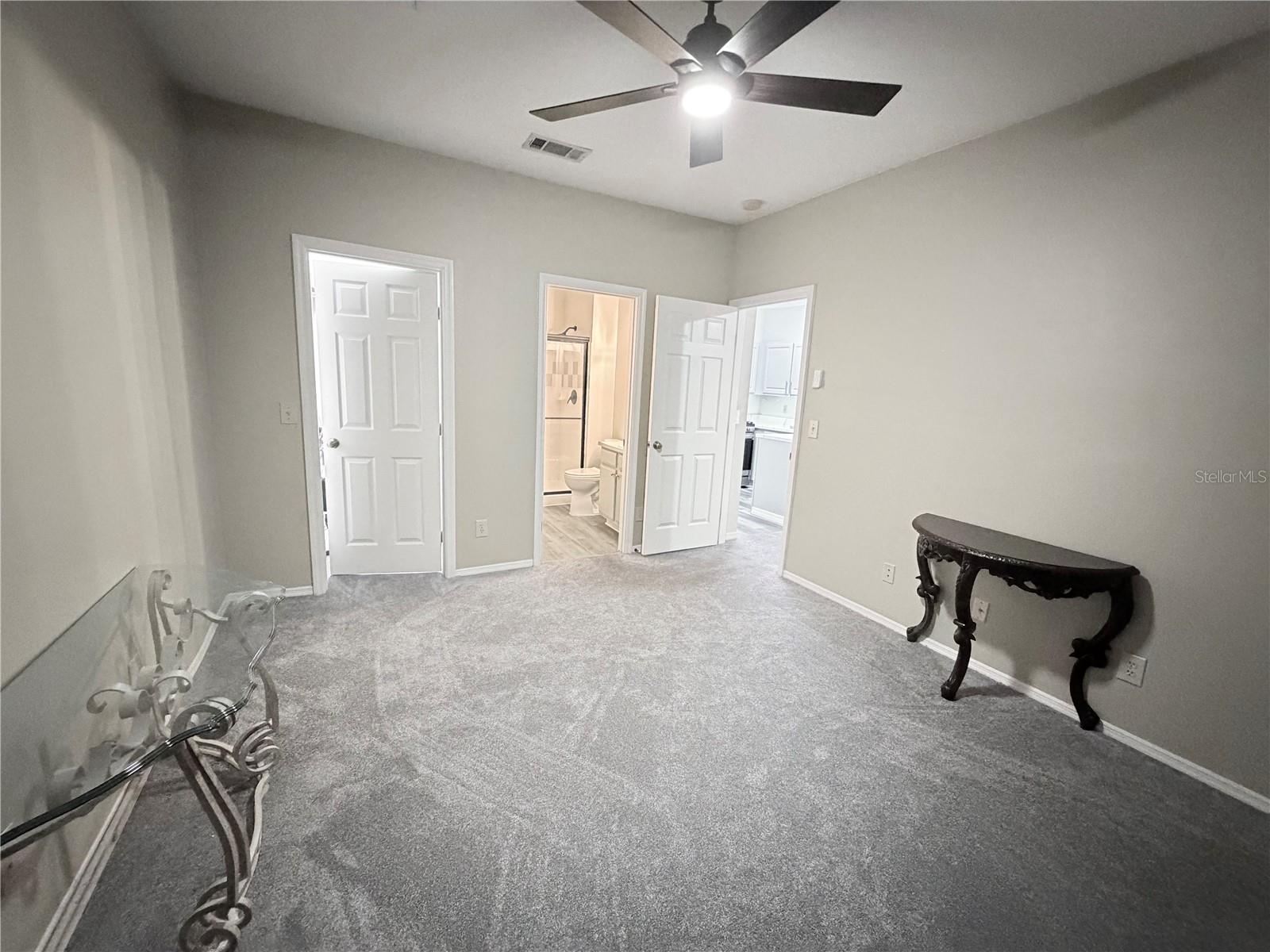 Image 19 of 30 For 13810 Sutton Park Drive N 123