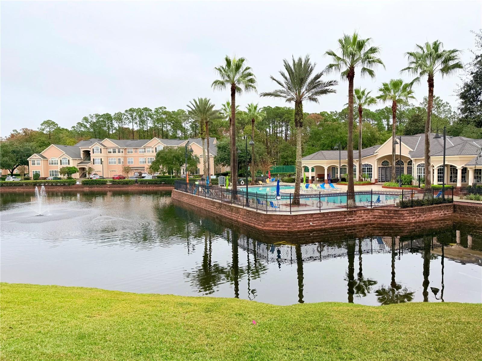 Image 2 of 30 For 13810 Sutton Park Drive N 123