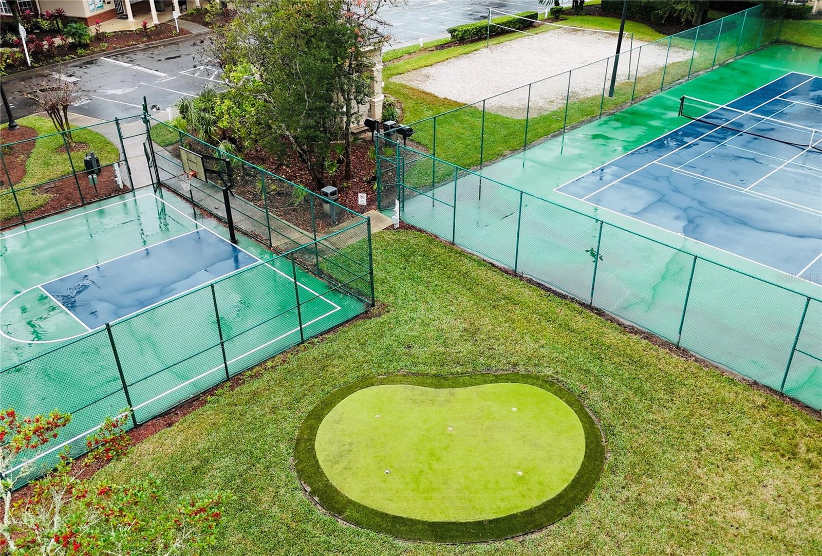 Image 29 of 30 For 13810 Sutton Park Drive N 123