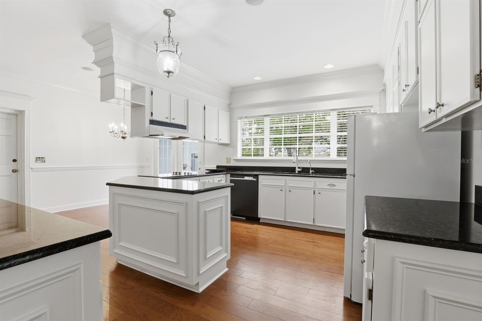 Image 10 of 32 For 6307 35th Way