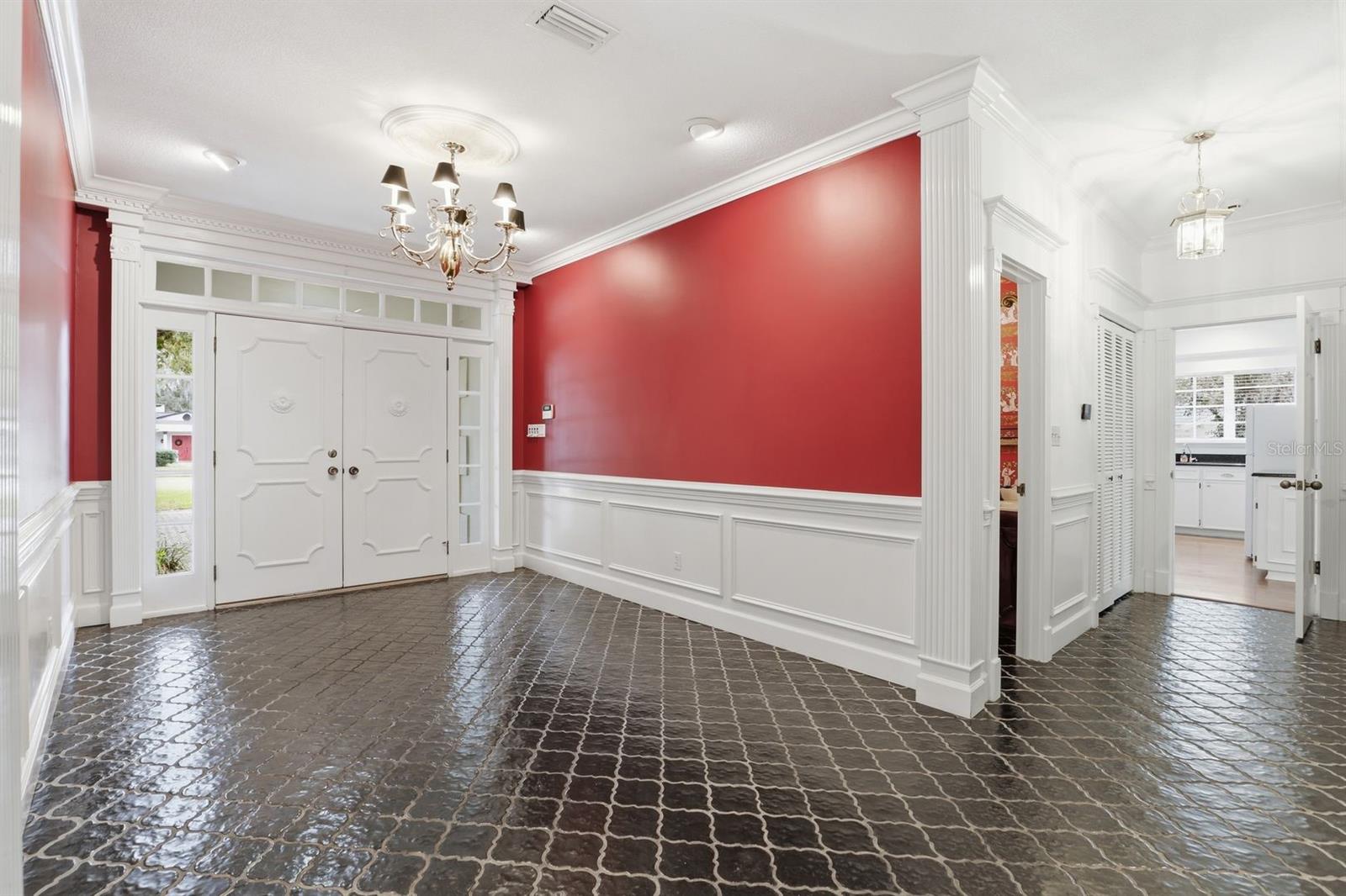 Image 3 of 32 For 6307 35th Way