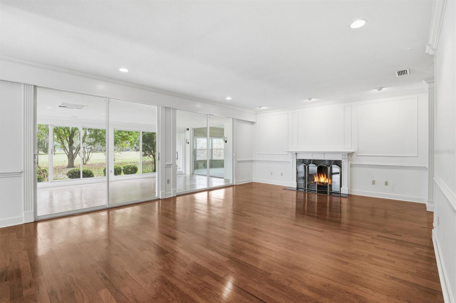 Image 6 of 32 For 6307 35th Way