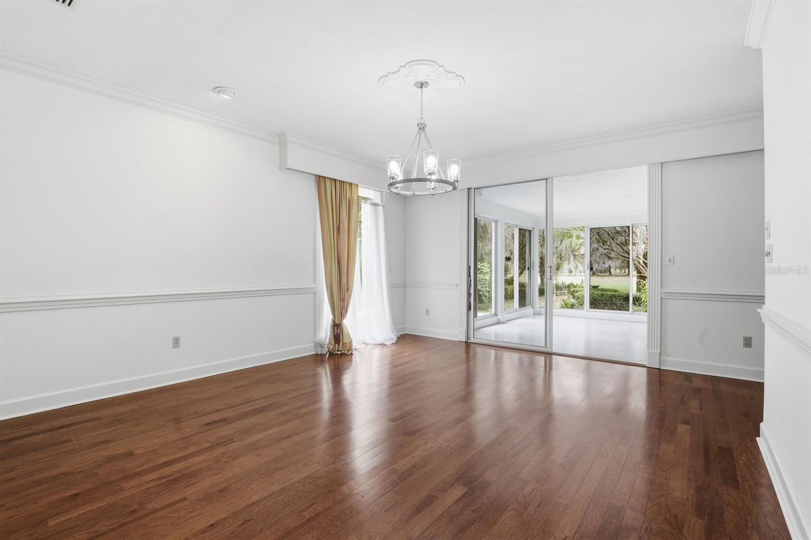 Image 9 of 32 For 6307 35th Way