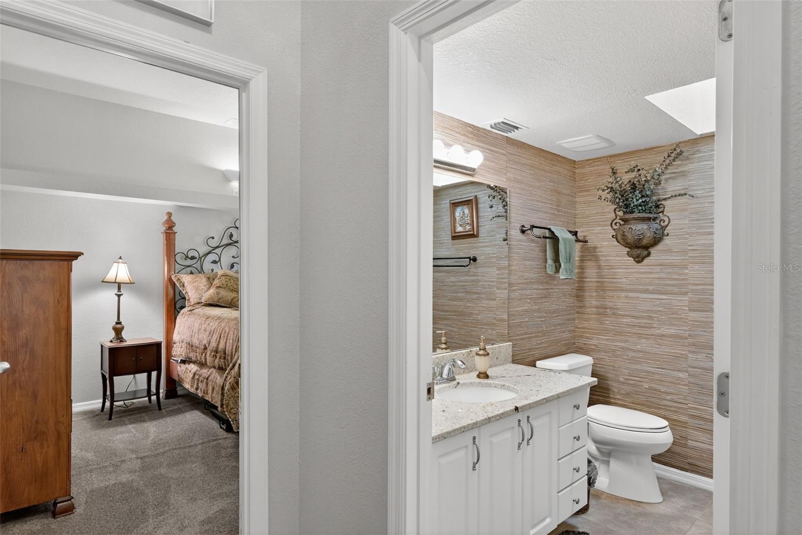 Image 19 of 42 For 820 Bayshore Drive