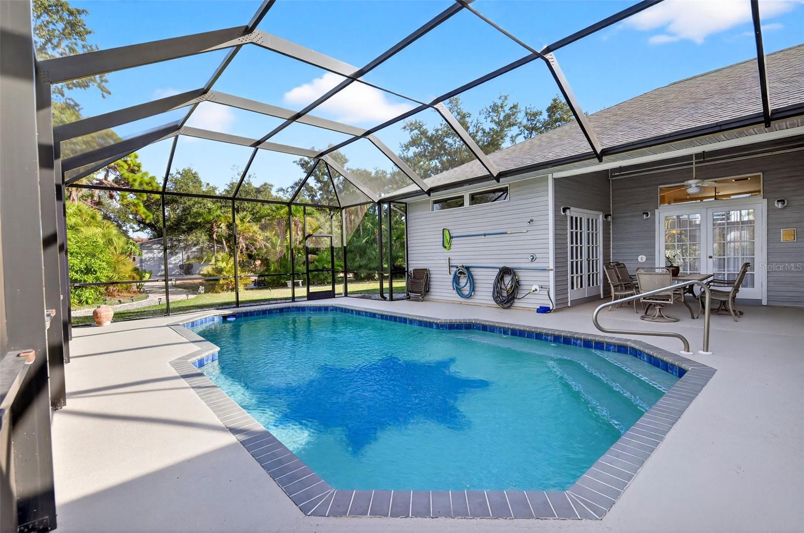 Image 31 of 42 For 820 Bayshore Drive