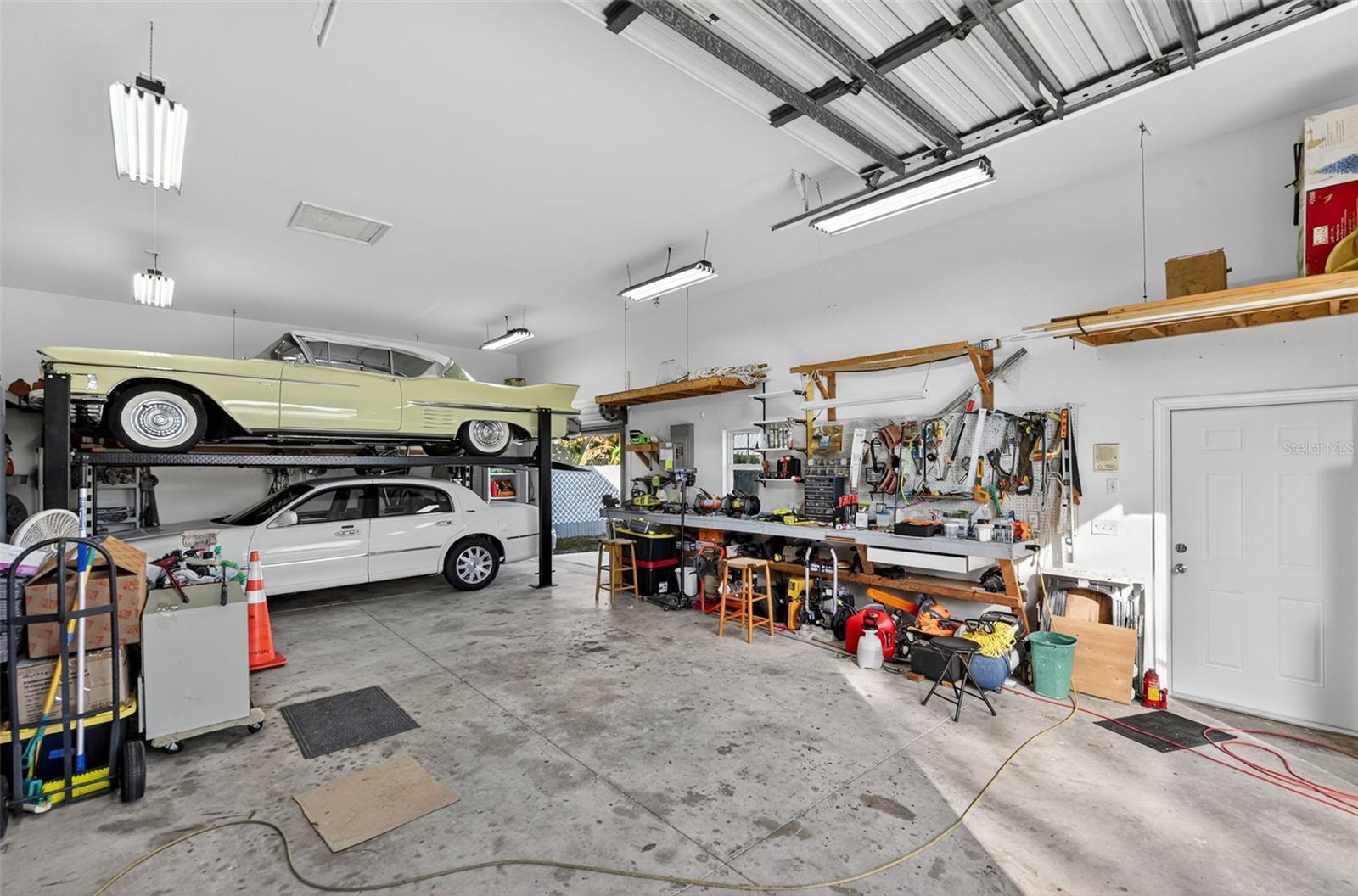 Image 35 of 42 For 820 Bayshore Drive