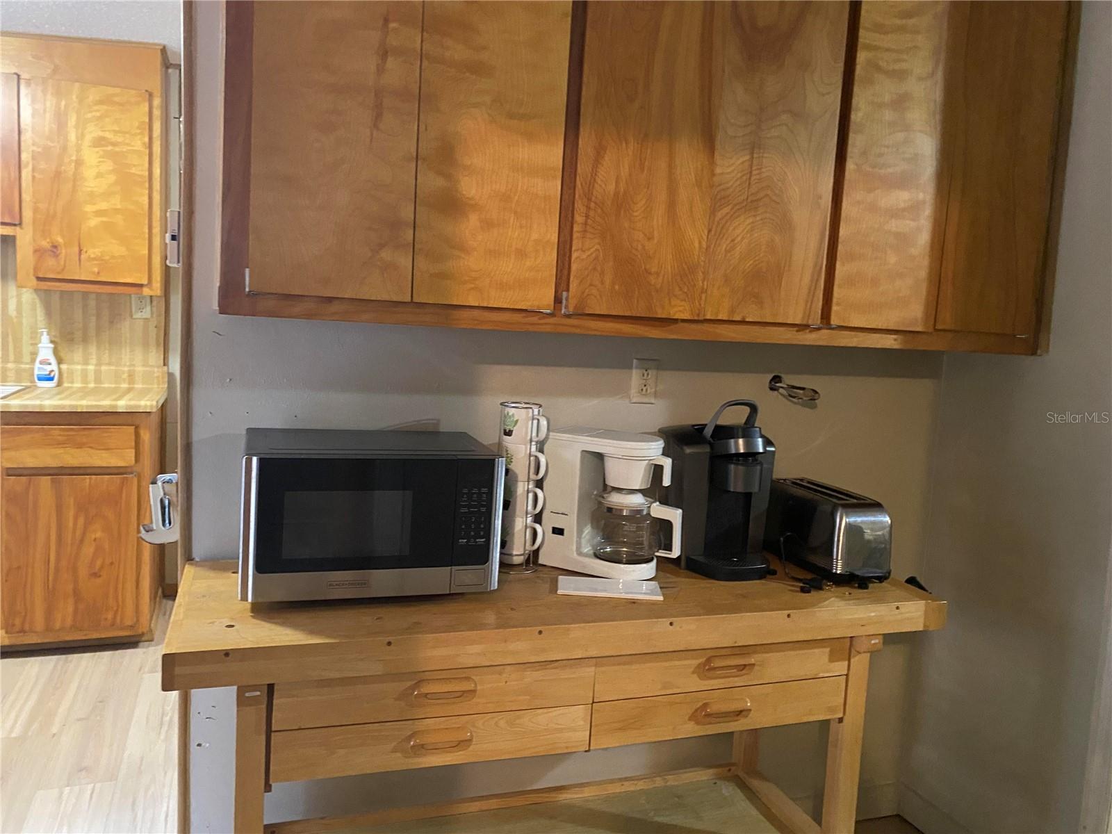 Image 10 of 34 For 8093 Breezy Point Road E