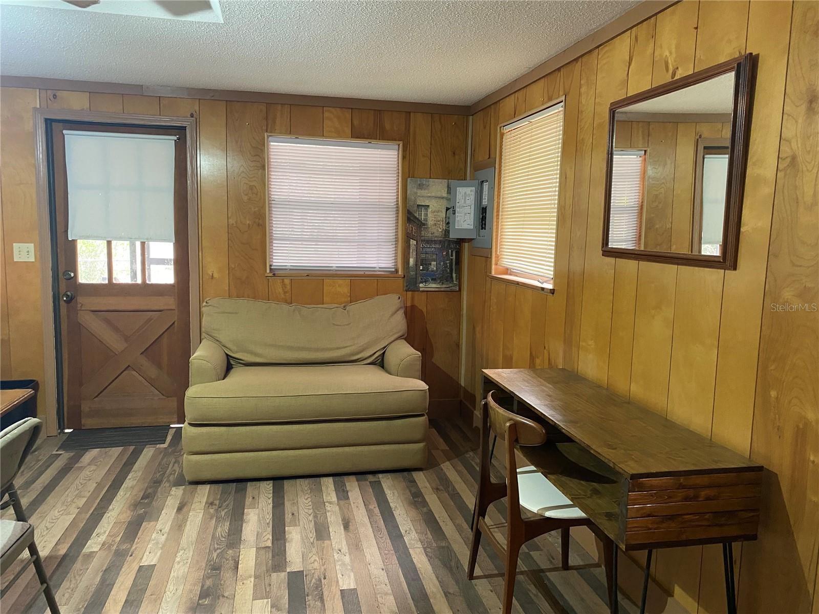 Image 27 of 34 For 8093 Breezy Point Road E