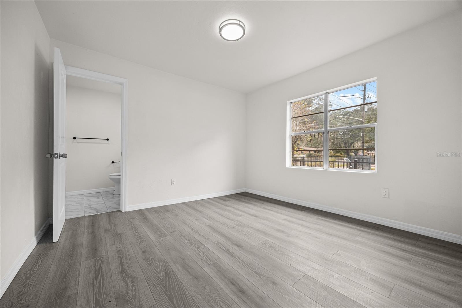 Image 14 of 19 For 2203 8th Avenue