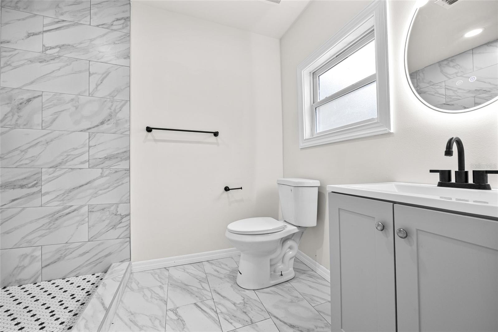 Image 16 of 19 For 2203 8th Avenue