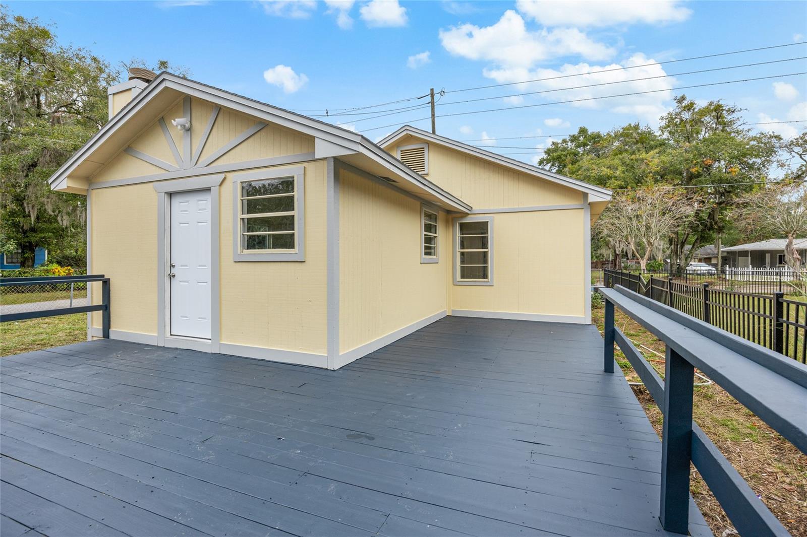 Image 18 of 19 For 2203 8th Avenue