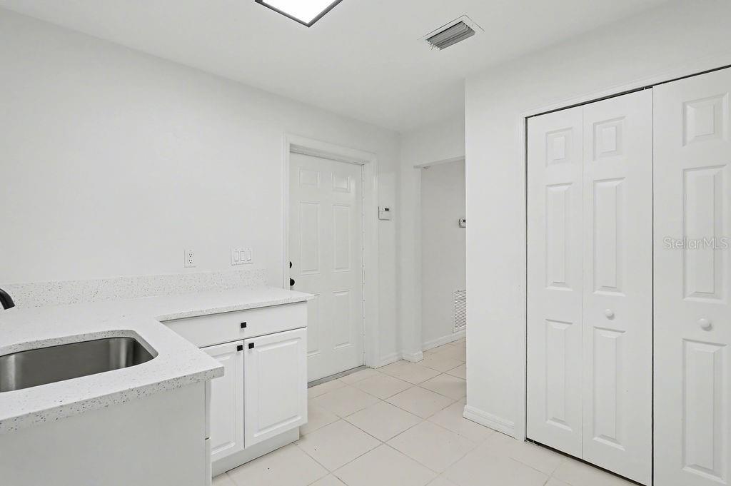 Image 21 of 42 For 11109 224 Terrace