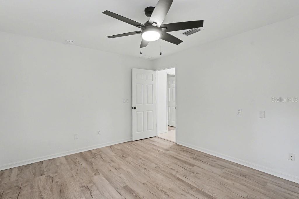 Image 28 of 42 For 11109 224 Terrace