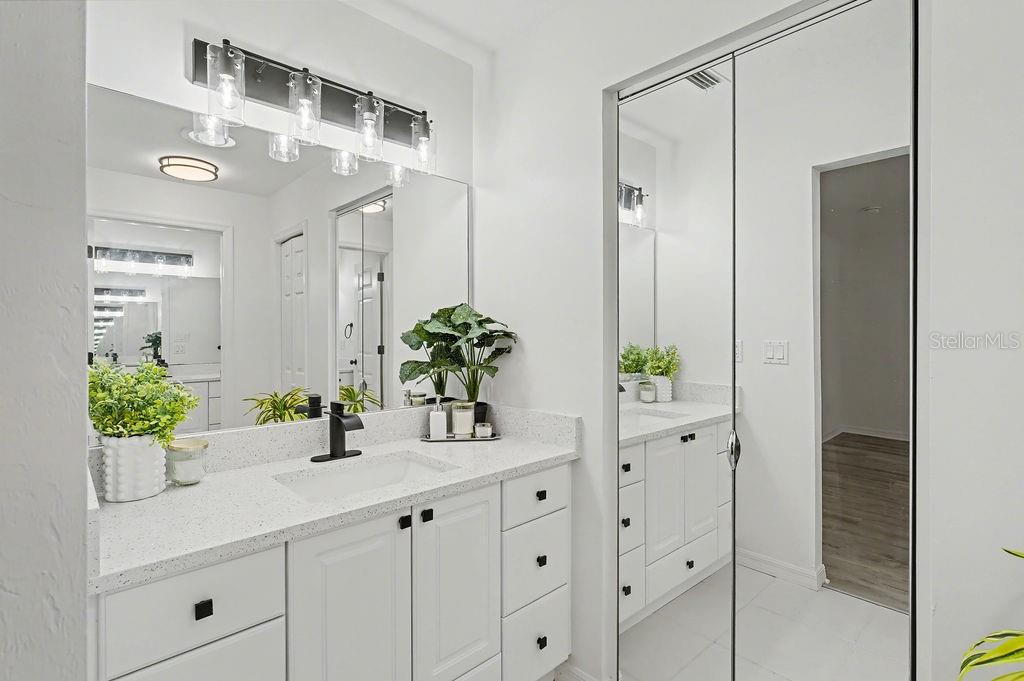 Image 8 of 42 For 11109 224 Terrace