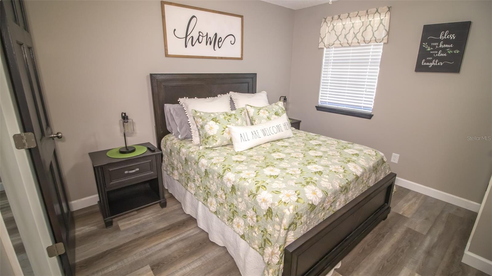 Image 14 of 26 For 2407 Leigh Terrace